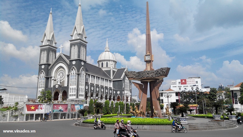 Trung tâm thành phố Thủ Dầu Một nhìn từ phía Phòng giáo dục thành phố
