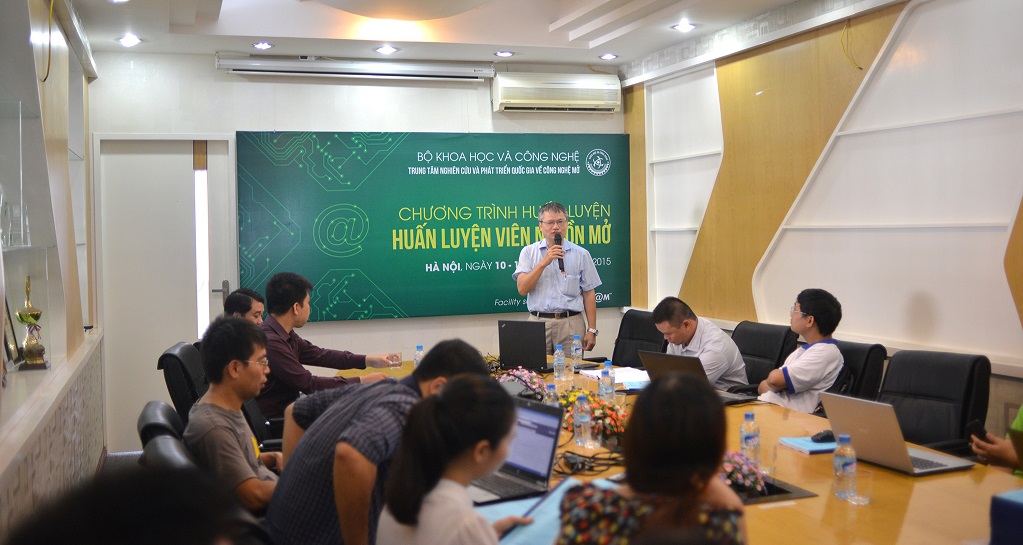 Giảng viên Lê Trung Nghĩa chia sẻ về các dự án PMTD