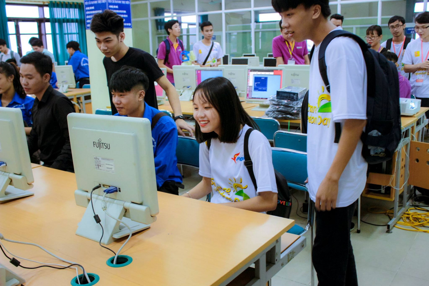 Không gian thi đấu game trên các máy tính sử dụng HĐH nguồn mở
