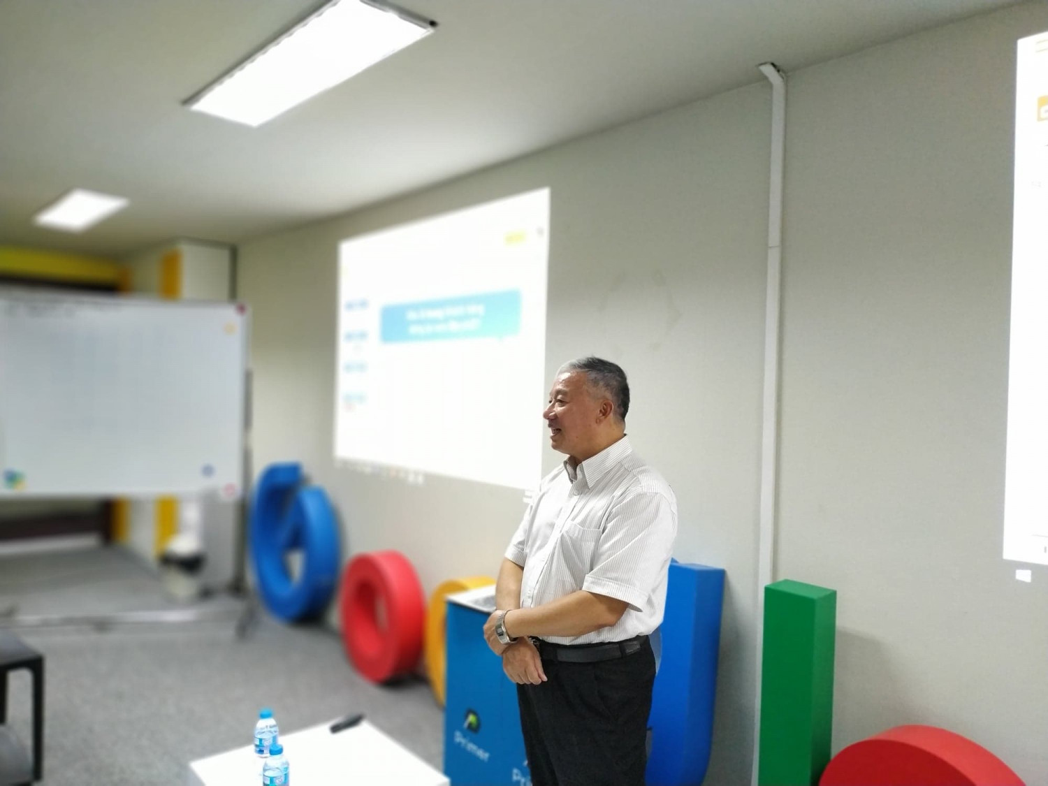 Ông Nguyễn Hồng Quang - Chủ tịch VFOSSA phát biểu tại khóa học