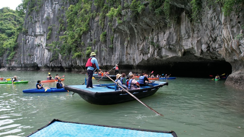 chèo thuyền kayak