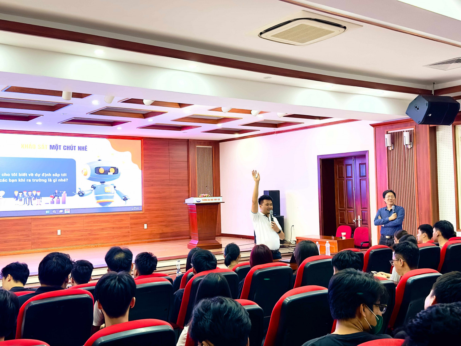 hình ảnh tại buổi talkshow 2