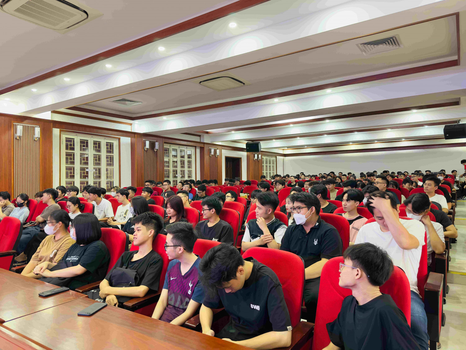 hình ảnh tại buổi talkshow 3
