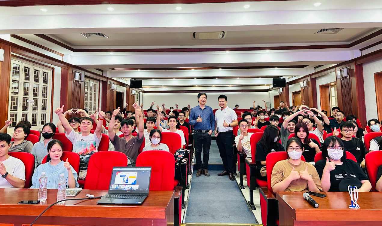 hình ảnh tại buổi talkshow